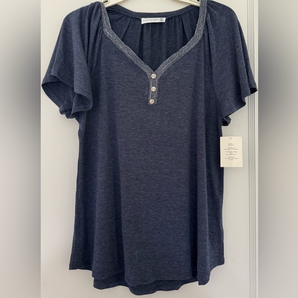 Retrology Women's Navy Heathered Top with Metallic Trim & flutter sleeves Sz M - Picture 1 of 3